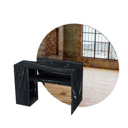 Sub blatul mesei console se află un raft lung de 120,0 cm. Fixat pe panourile laterale stânga și dreapta. Face structura mai stabilă. Se află la 23,5 cm deasupra blatului mesei. Există, de asemenea, 2 spații pentru rafturi dedesubt. Adâncimea este de 30,5 cm. Înălțimea spațiului de depozitare este, de asemenea, de 23,5 cm.